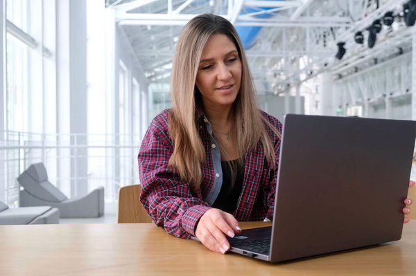 Optimisez votre visibilité avec le numéro un des consultants SEO en France